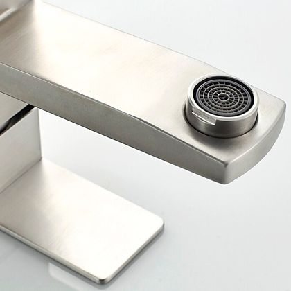 Смеситель для умывальника Ledeme L71033