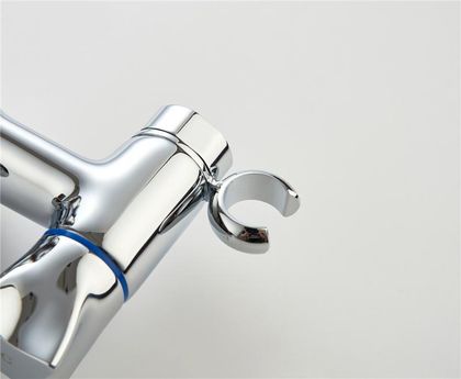 Смеситель для ванны Ledeme L3187