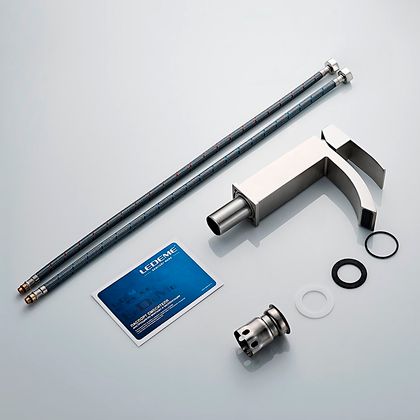 Смеситель для умывальника Ledeme L71017