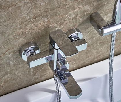 Смеситель для ванны Ledeme L3233