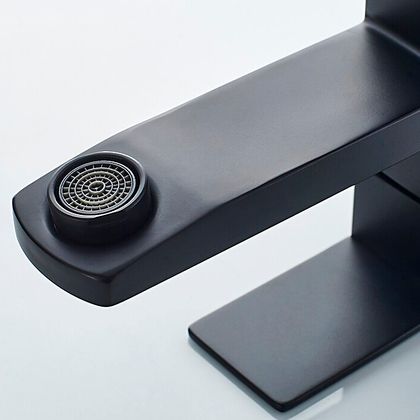 Смеситель для умывальника Ledeme L71033B