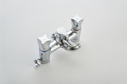 Смеситель для ванны Ledeme L3187