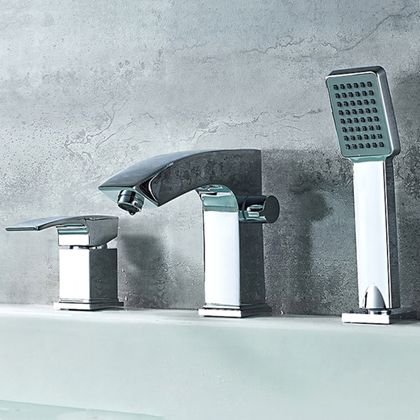 Смеситель на борт ванны Ledeme L1198 на 3 отверстия