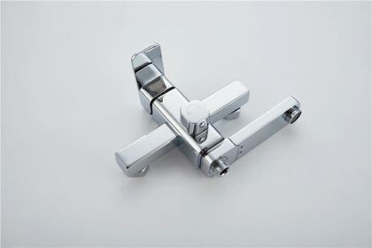 Смеситель для ванны Ledeme L3233