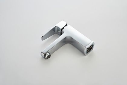 Смеситель для умывальника Ledeme L1030