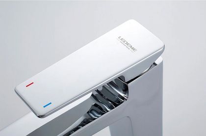 Смеситель для умывальника Ledeme L1078